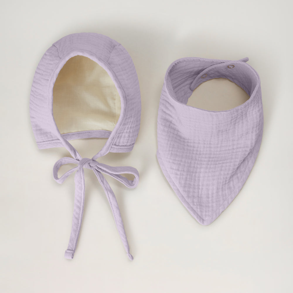 MUSLIN DROOL BIB- NEWS!